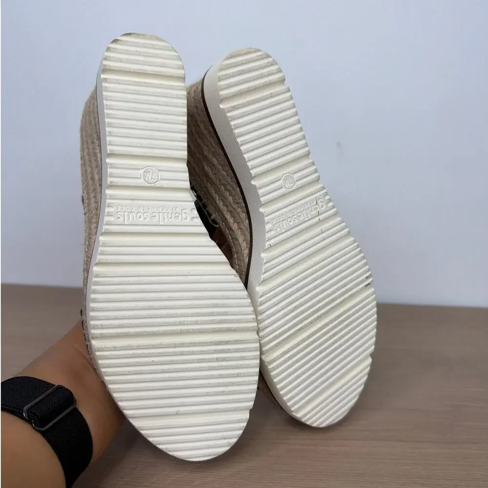 Gentle Souls by Kenneth Cole Elyssa Platform Wedge Sandals Black sz 7